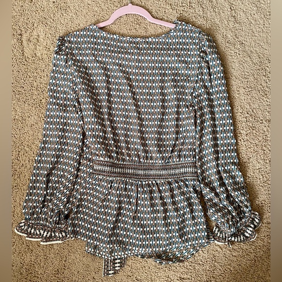 Max Studio Printed Wrap Style Long Sleeve Blouse - Picture 4 of 7